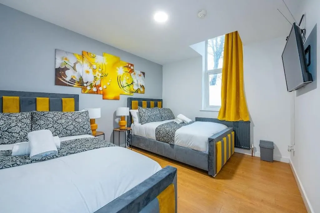 *F18Gh* For Relaxed & Cosy Stay/Free Parking/Wifi ليدز 0*,  المملكة المتحدة