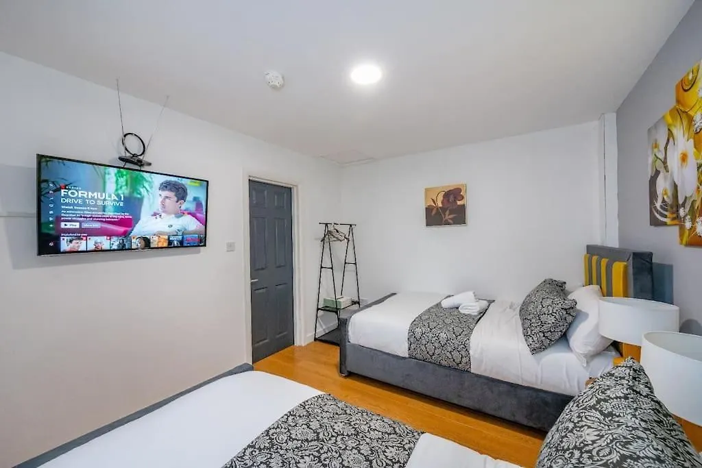 *F18Gh* For Relaxed & Cosy Stay/Free Parking/Wifi ليدز