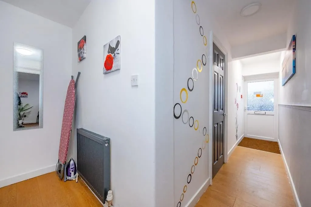 아파트 *F18Gh* For Relaxed & Cosy Stay/Free Parking/Wifi 리즈 영국